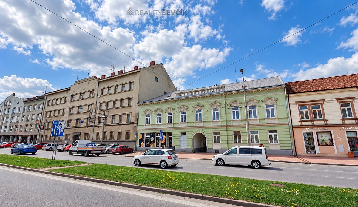 Pronájem obchodního prostoru 57 m² – fotografie 2