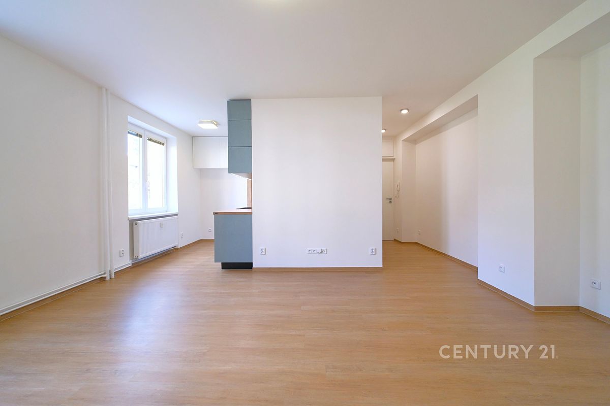 Pronájem bytu 2+kk 56 m² – fotografie 5