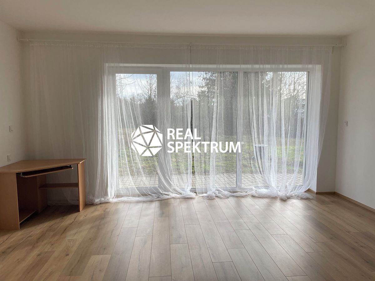 Pronájem bytu 1+kk 36 m² – fotografie 4