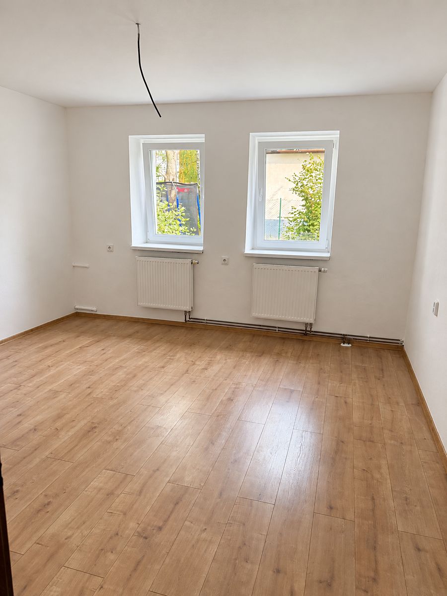 Pronájem bytu 2+1 56 m² – fotografie 4