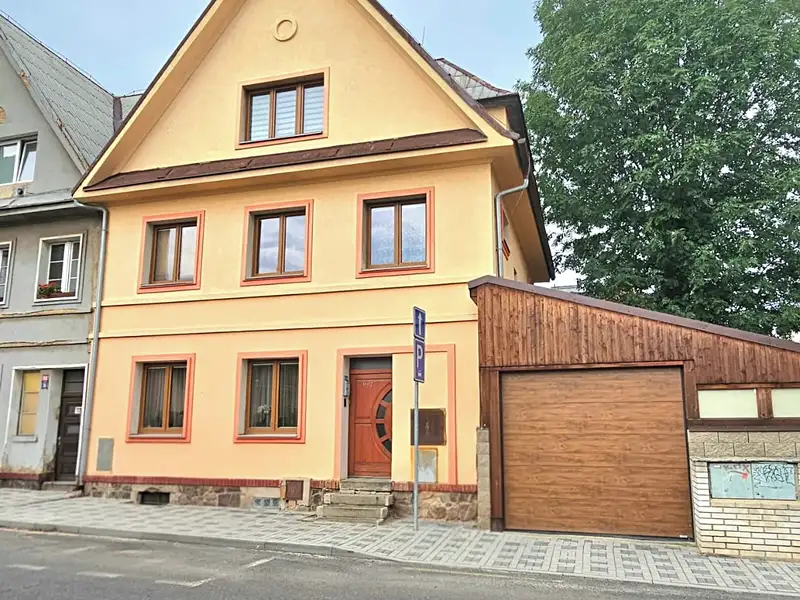 Prodej vícegeneračního domu 210 m², pozemek 261 m², Teplice – náhled fotky 1