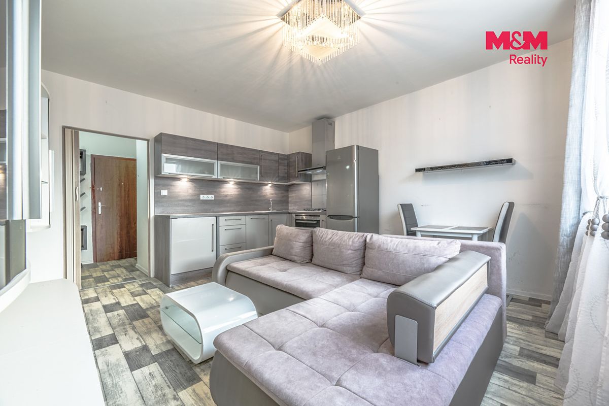 Pronájem bytu 2+kk 42 m² – fotografie 2