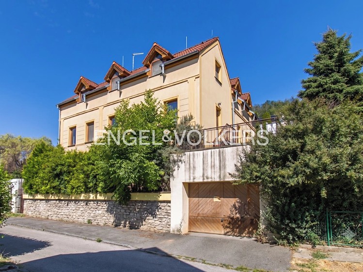 Будинок на продаж, 278 м² (2 з 17)