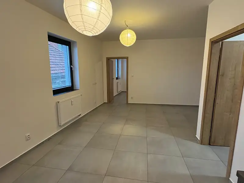 Pronájem bytu 1+kk 39 m², Ivančice – náhled fotky 2