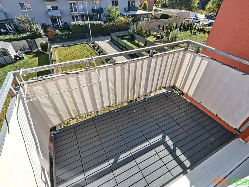 Pronájem bytu 1+kk 33 m², Hostivice – náhled fotky 2