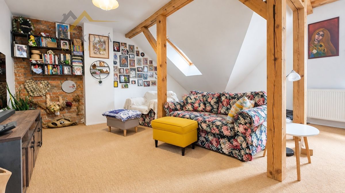 Pronájem bytu 5+kk 150 m² – fotografie 3