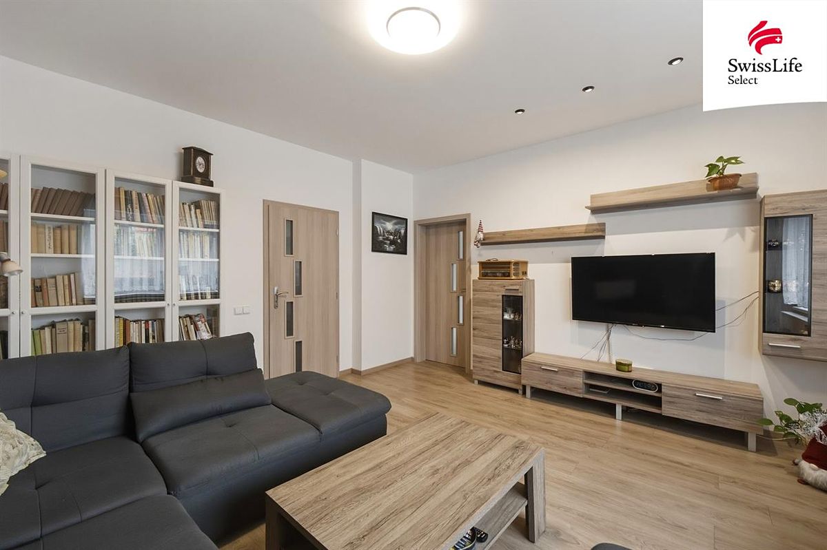 Prodej vícegeneračního domu 230 m², pozemek 595 m² – fotografie 5