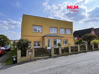 Prodej rodinného domu 340 m², pozemek 1006 m²
