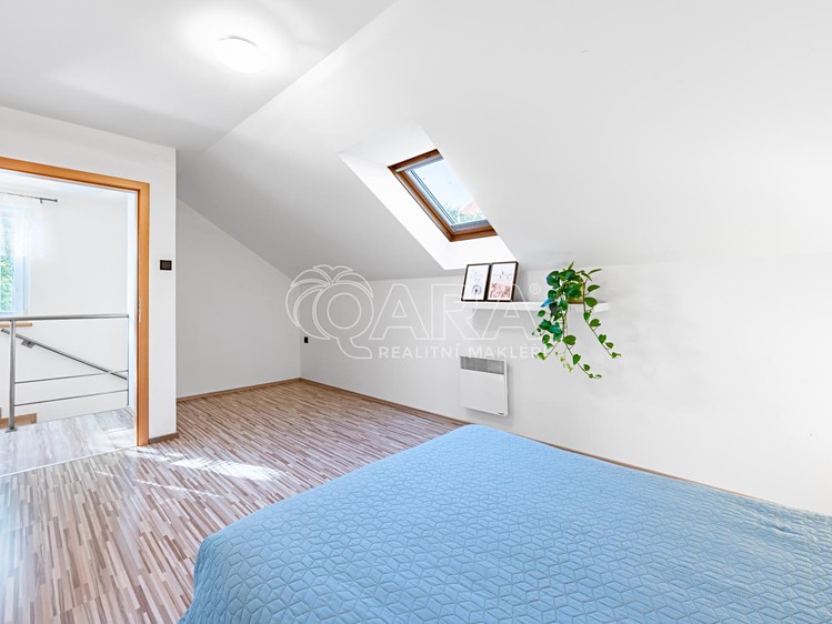 Prodej domu, 143 m² (15 z 22)