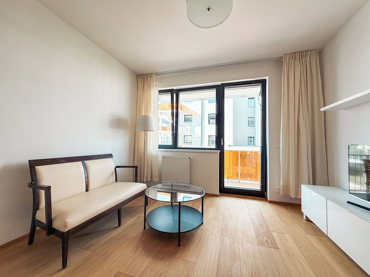 Pronájem bytu 2+kk 50 m² – fotografie 4