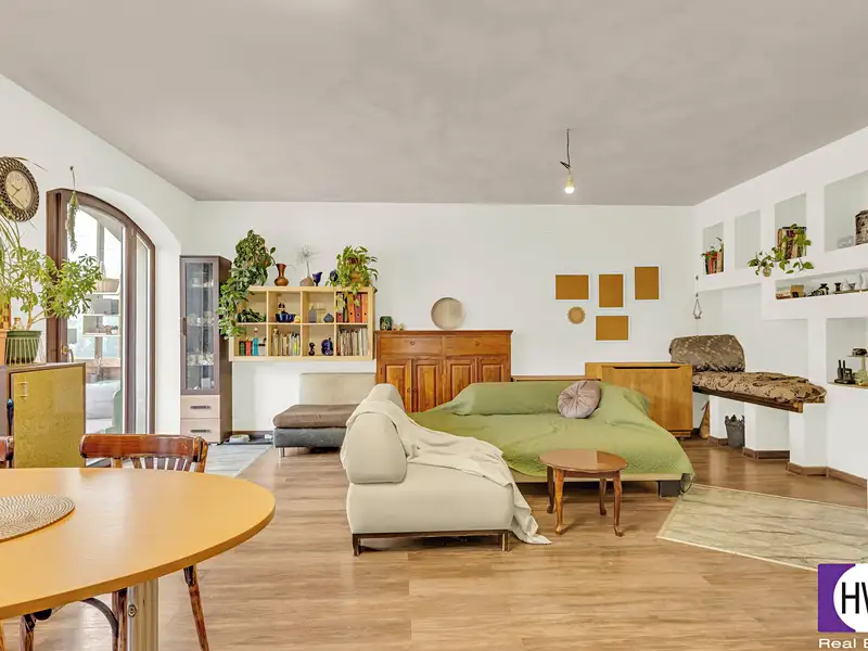 Prodej rodinného domu 363 m², pozemek 927 m², Sibřina – náhled fotky 3