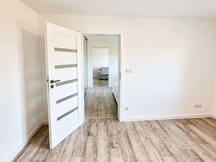 Pronájem bytu 3+1, 64 m² (18 z 24)
