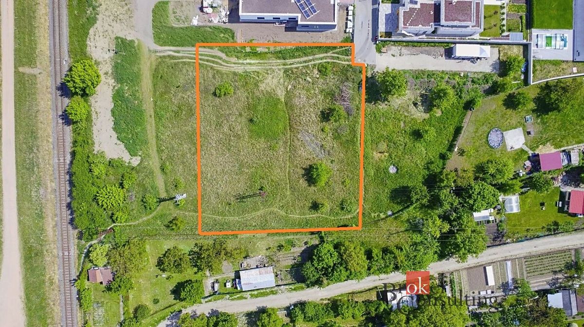 Prodej stavebního pozemku 2015 m²