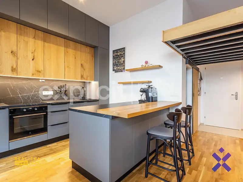 Pronájem bytu 1+kk 28 m², Zlín – náhled fotky 2