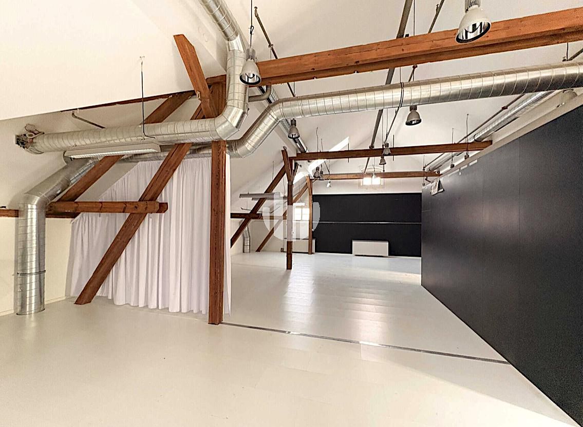 Pronájem kanceláře 878 m² – fotografie 5