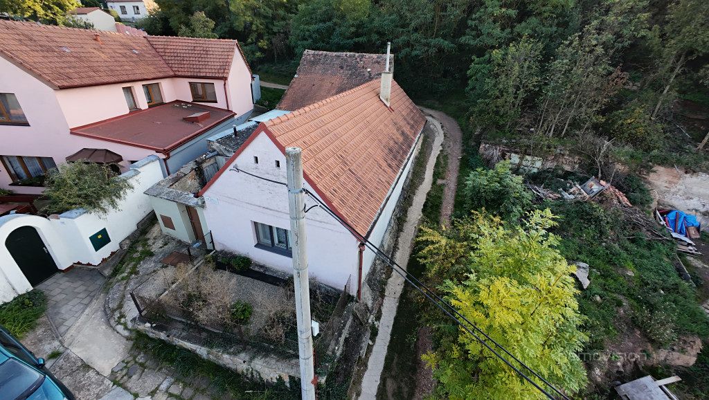 Prodej rodinného domu 100 m², pozemek 288 m² – fotografie 3