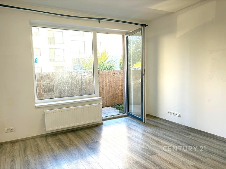 Квартира 1+kk в оренду, 33 м² (11 з 20)