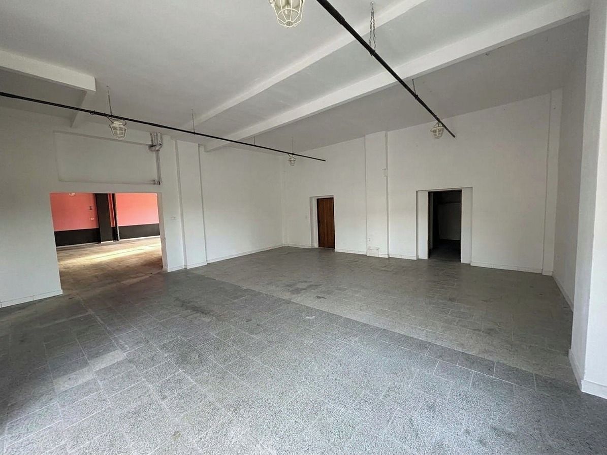 Pronájem obchodního prostoru 285 m² – fotografie 3