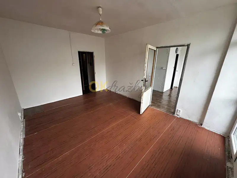 Dražba bytu 3+1 61 m², Klášterec nad Ohří – náhled fotky 2