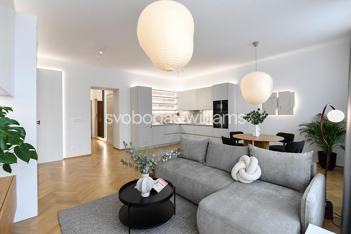 Pronájem bytu 2+kk 64 m² – fotografie 2