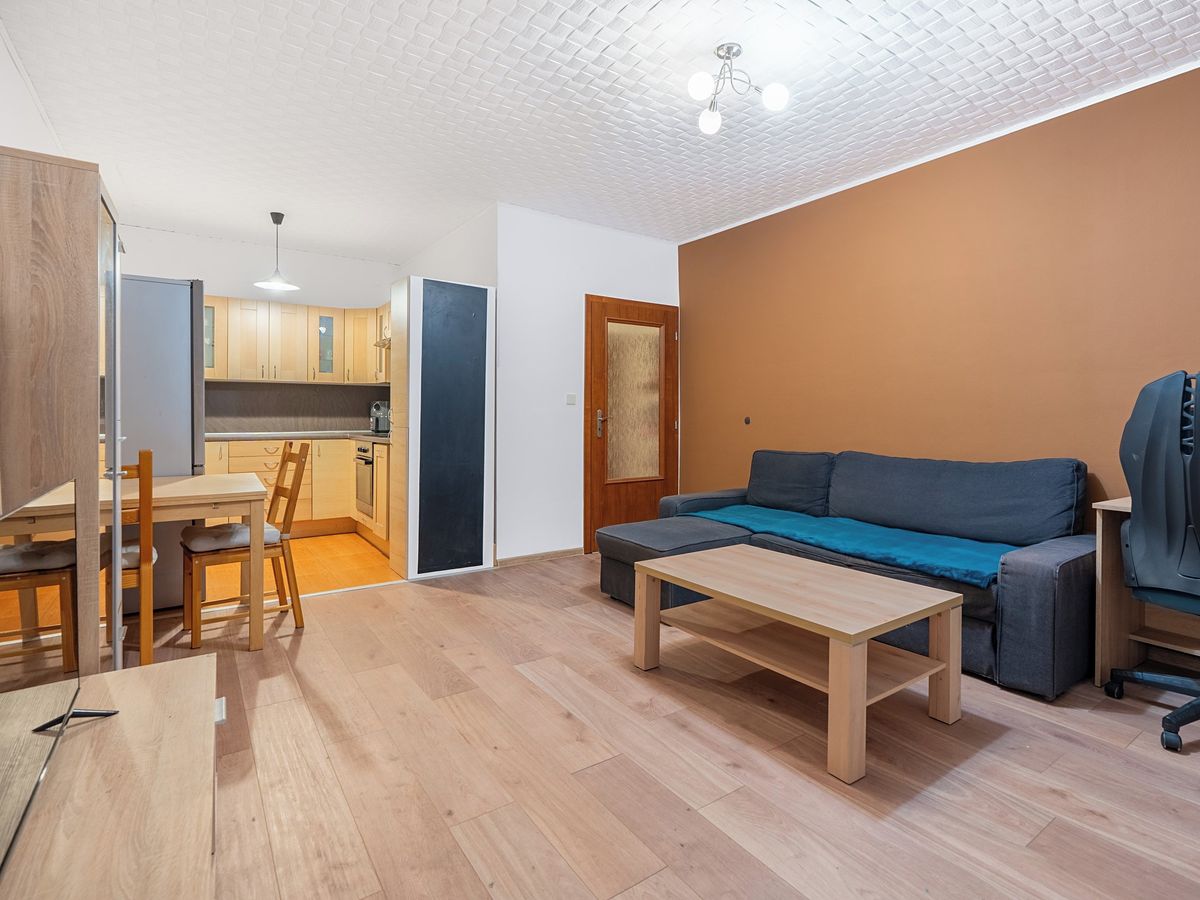 Pronájem bytu 2+kk 50 m² – fotografie 2