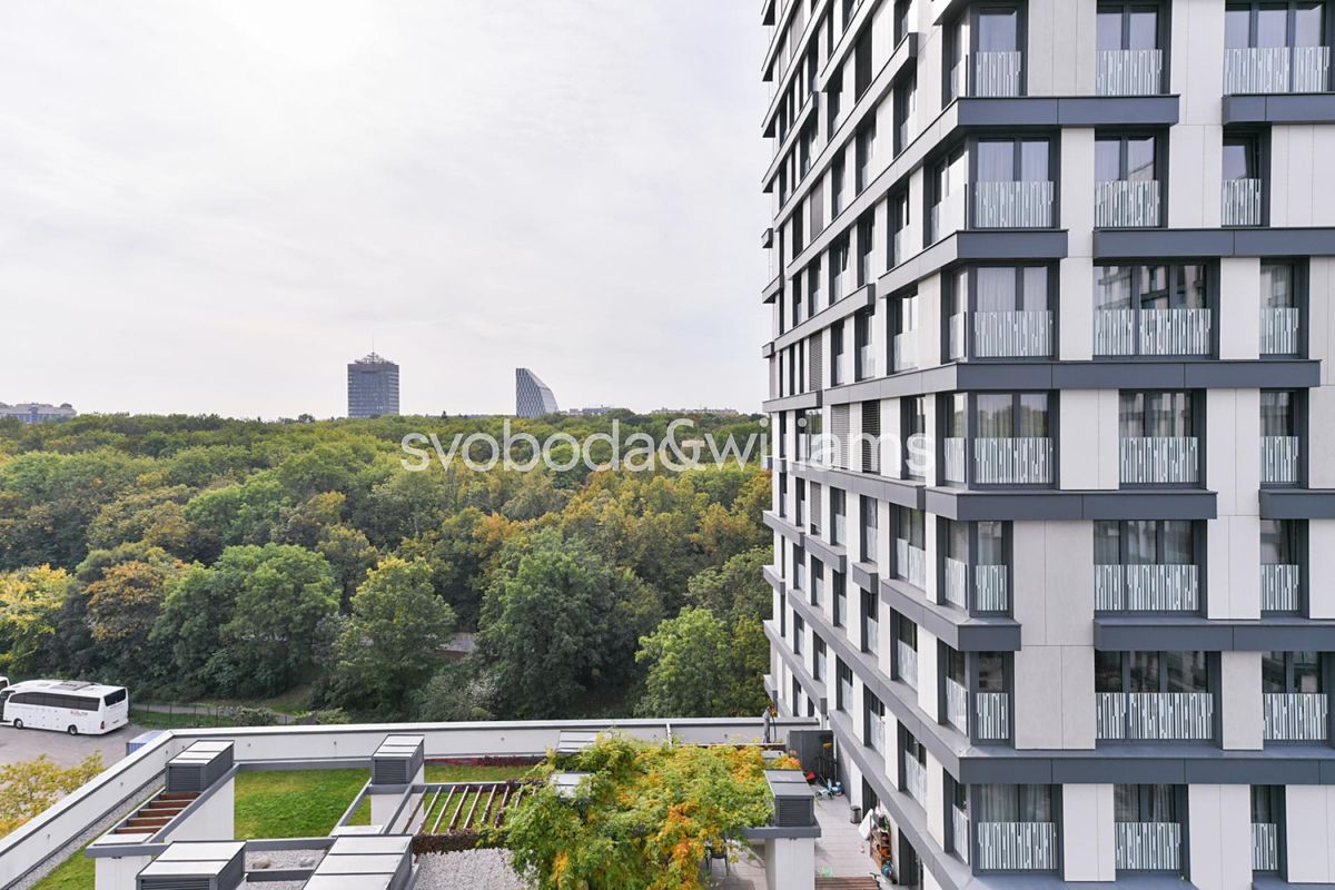 Pronájem bytu 2+kk 75 m² – fotografie 4