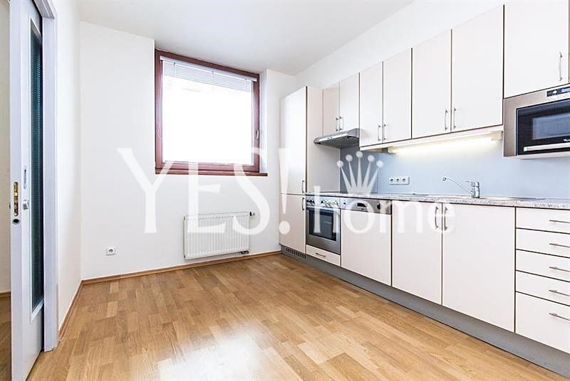 Pronájem kanceláře 168 m² – fotografie 4