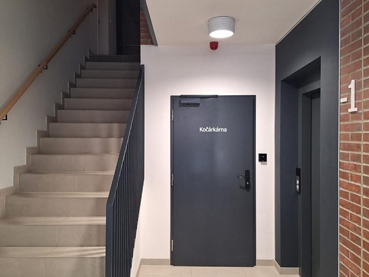 Pronájem bytu 2+kk, 54 m² (16 z 23)