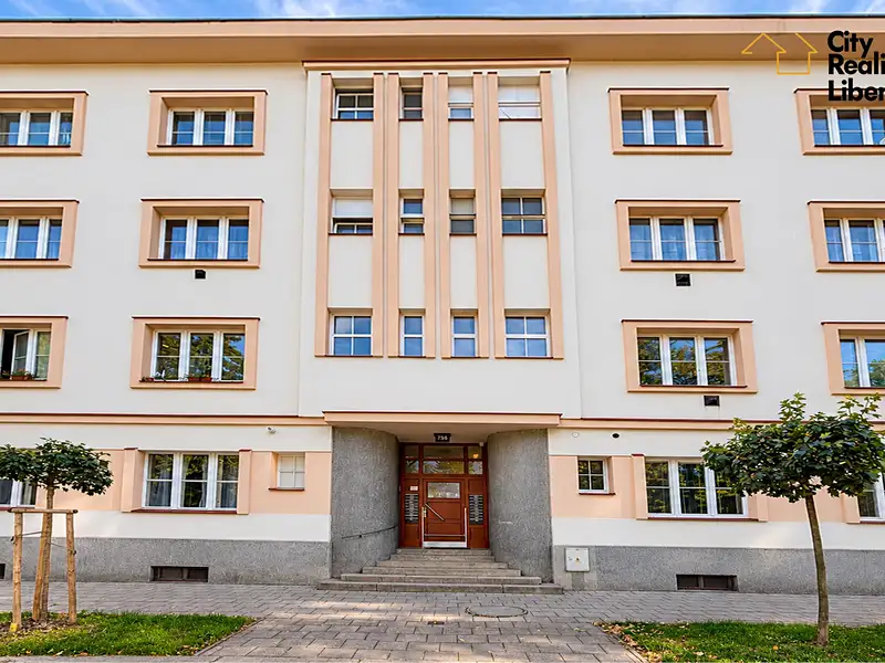 Prodej bytu 1+1 35 m², Hradec Králové – náhled fotky 1
