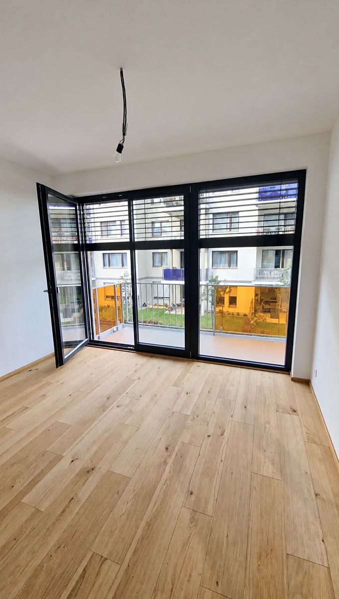 Pronájem bytu 2+kk 55 m² – fotografie 4