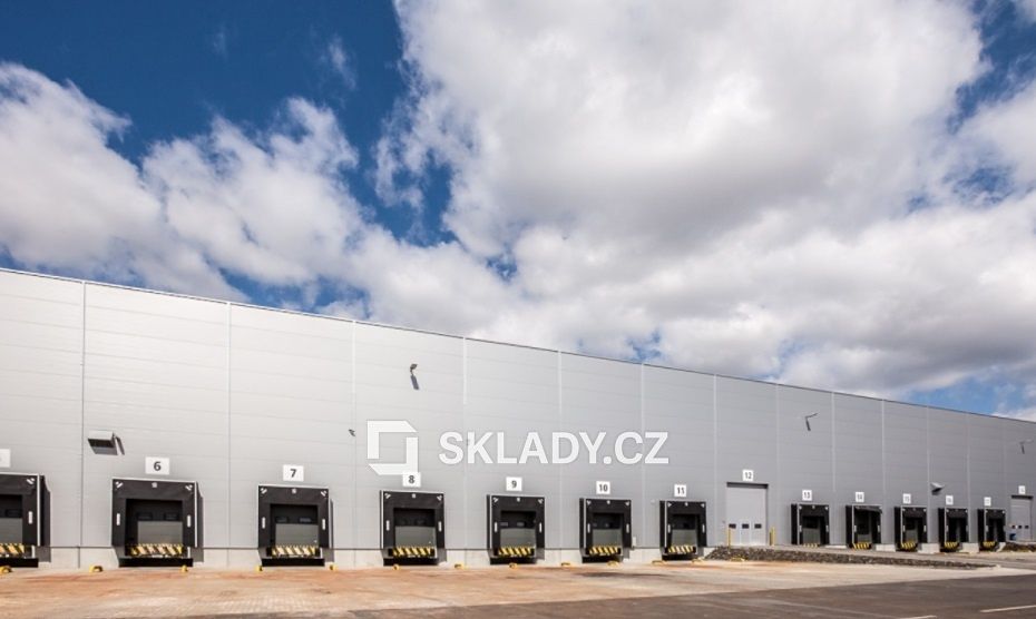 Pronájem skladového prostoru 10000 m² – fotografie 2