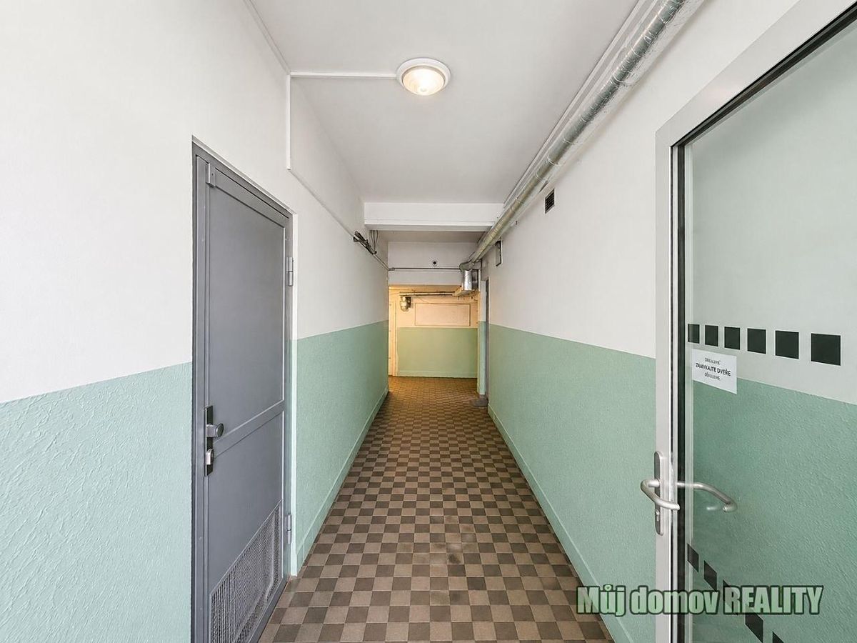 Pronájem obchodního prostoru 90 m² – fotografie 2