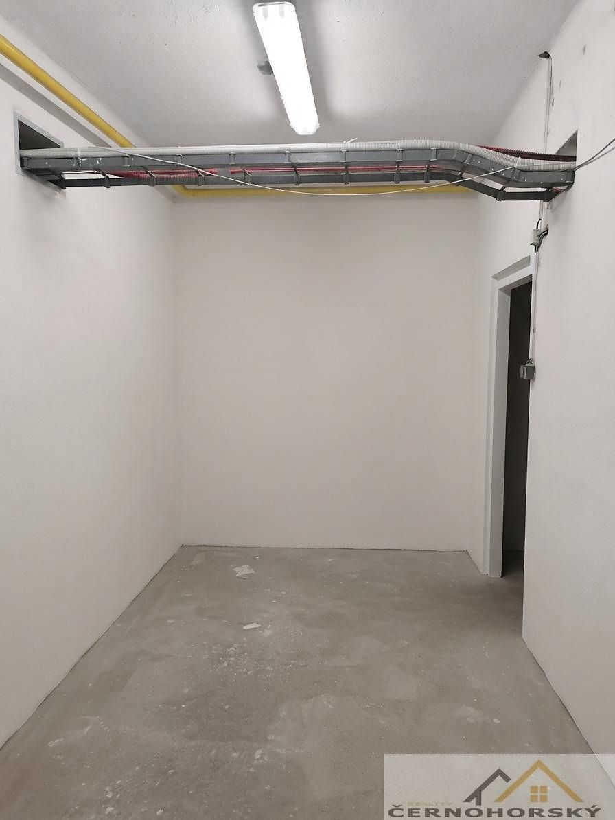 Pronájem skladového prostoru 15 m² – fotografie 2