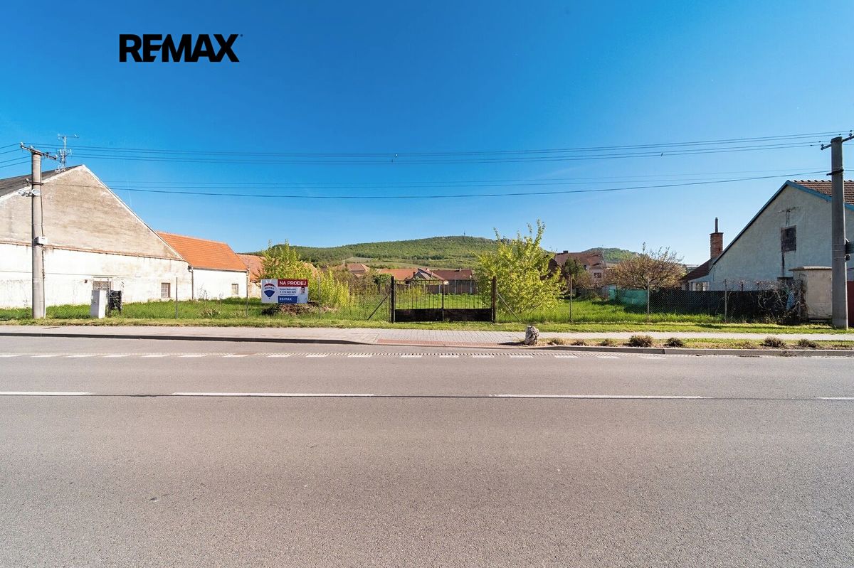 Prodej komerčního pozemku 1501 m² – fotografie 2