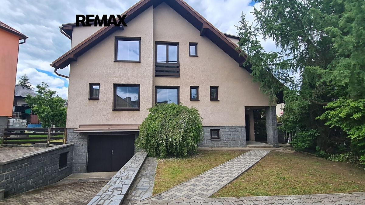 Prodej rodinného domu 150 m², pozemek 661 m², Příbram – fotka 1 z 3