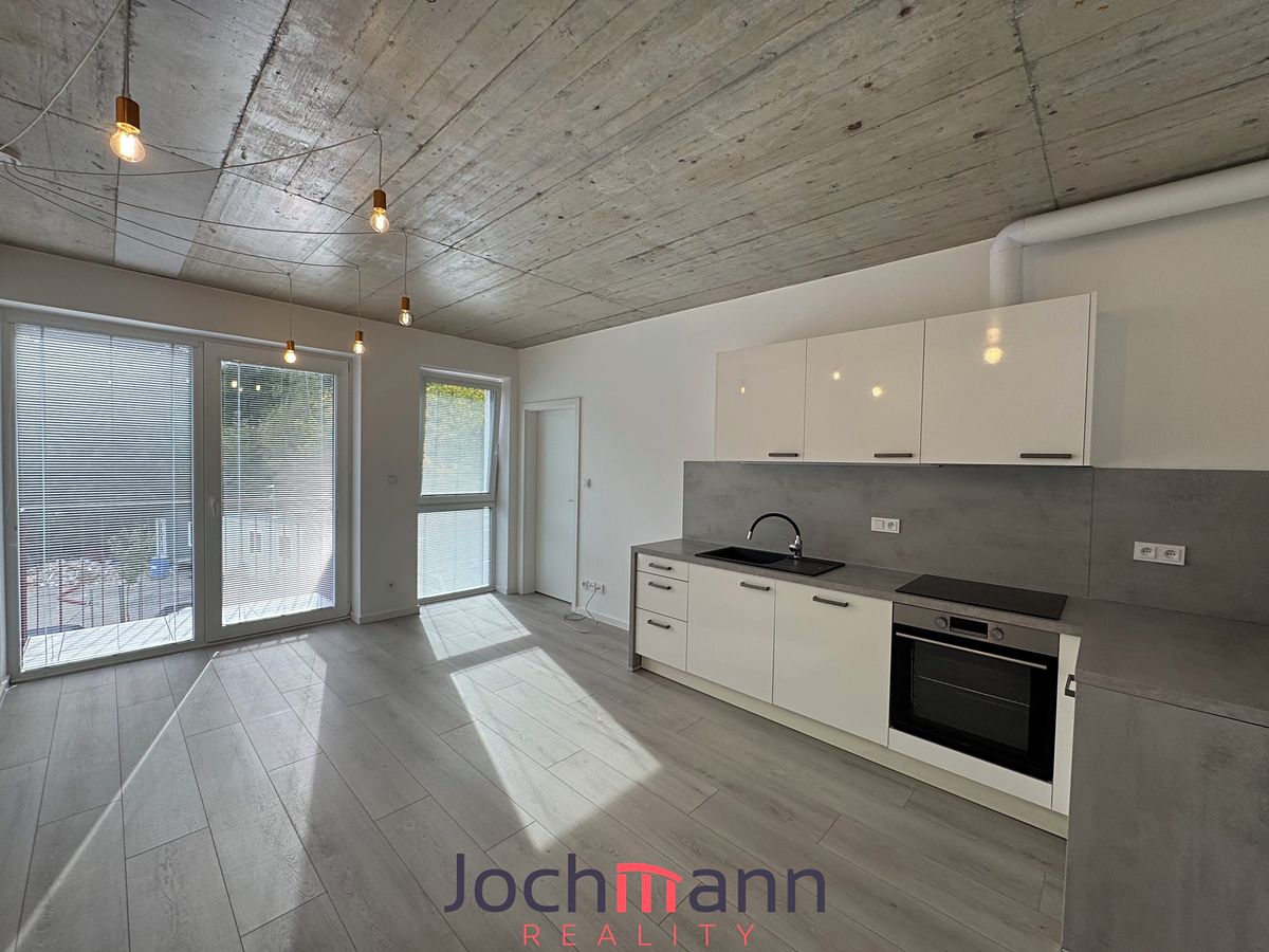 Pronájem bytu 2+kk 42 m², Hluboká nad Vltavou – fotka 1 z 3