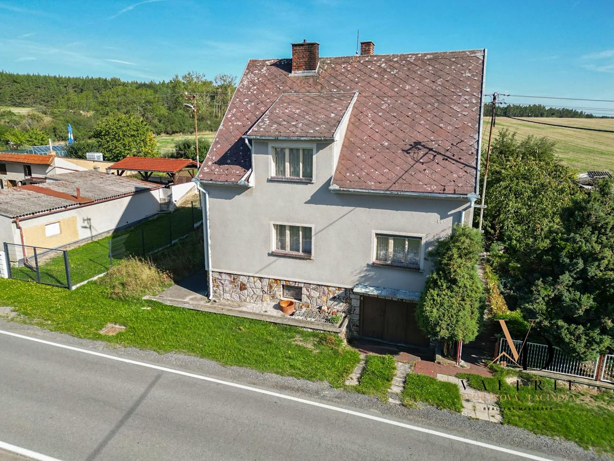 Prodej rodinného domu 220 m², pozemek 968 m² – fotografie 3