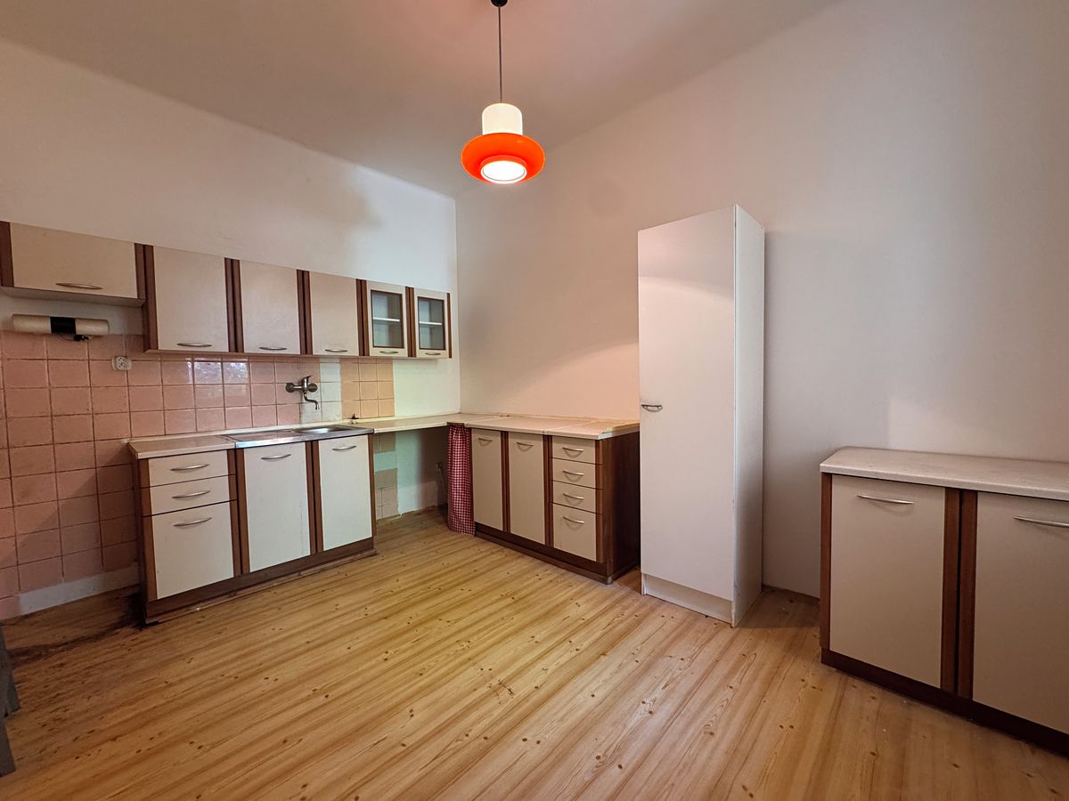 Pronájem bytu 3+1 71 m² – fotografie 2