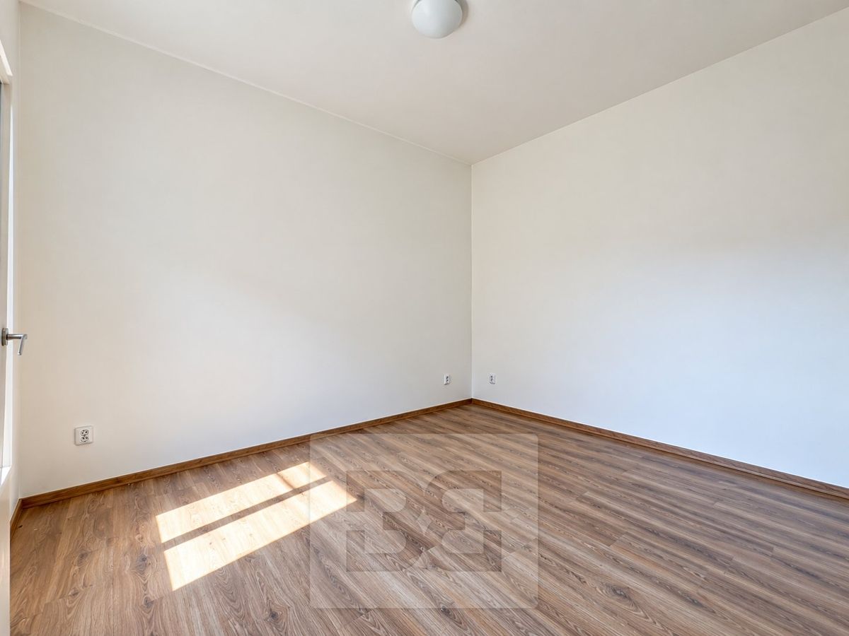 Pronájem bytu 3+1 55 m² – fotografie 2