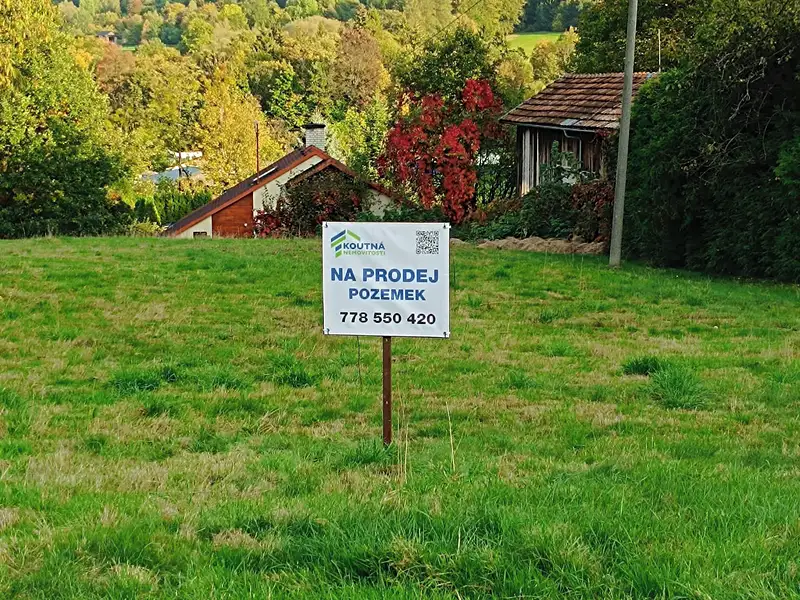 Prodej stavebního pozemku 1111 m², Hutisko-Solanec – náhled fotky 1