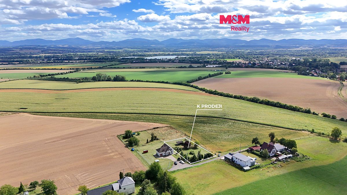 Prodej stavebního pozemku 1692 m²