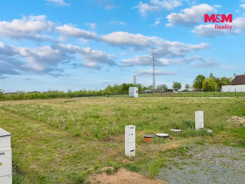Prodej stavebního pozemku 1205 m², Choltice – náhled fotky 2