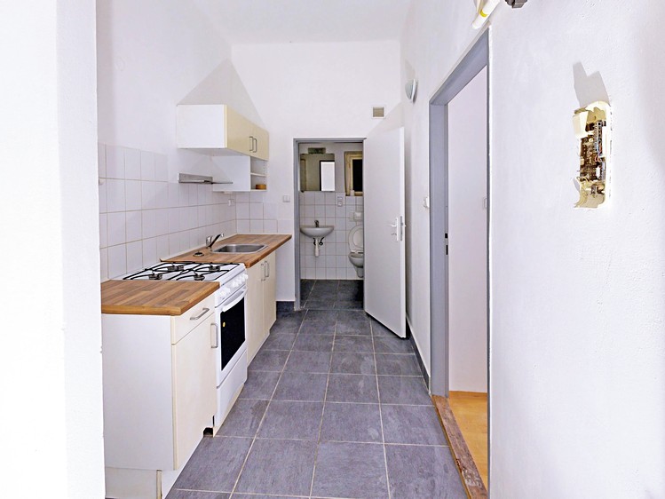 Prodej bytu 1+kk, 29 m² (8 z 18)