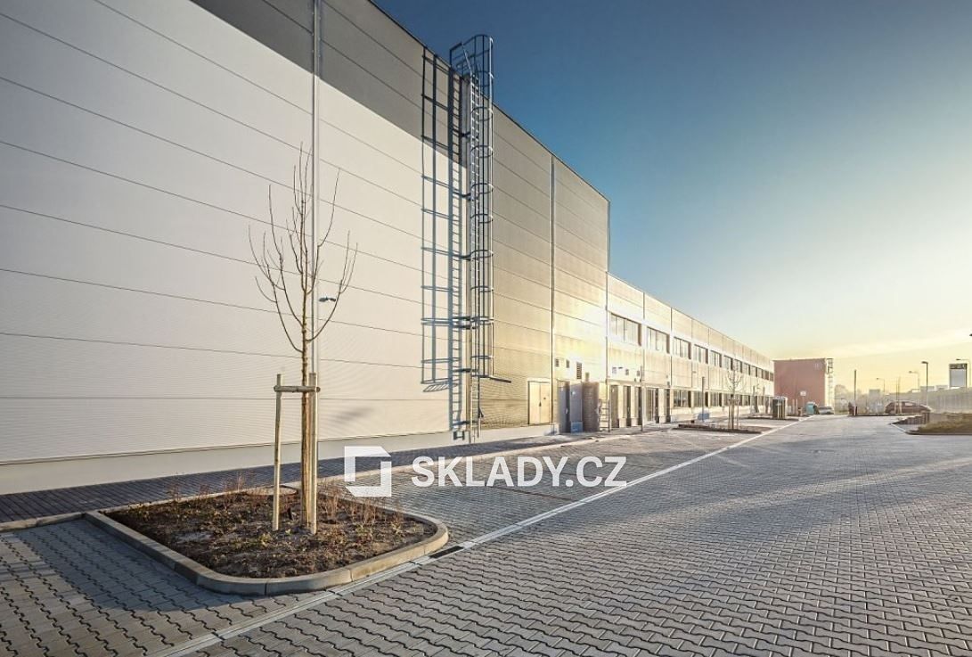 Pronájem skladového prostoru 5000 m²