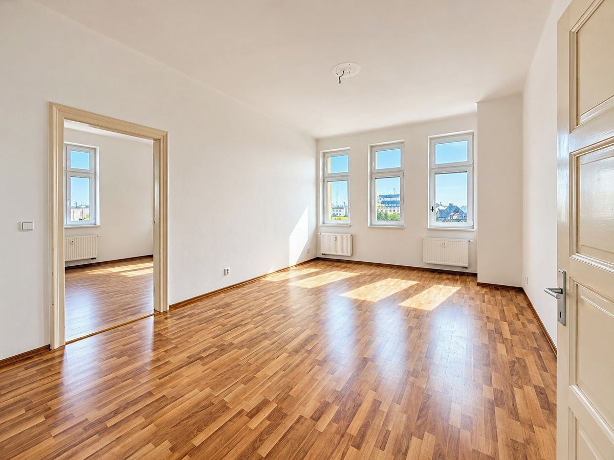 Pronájem bytu 2+1 72 m² – fotografie 2