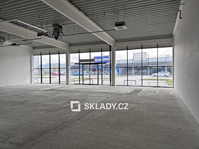 Pronájem obchodního prostoru 477 m²