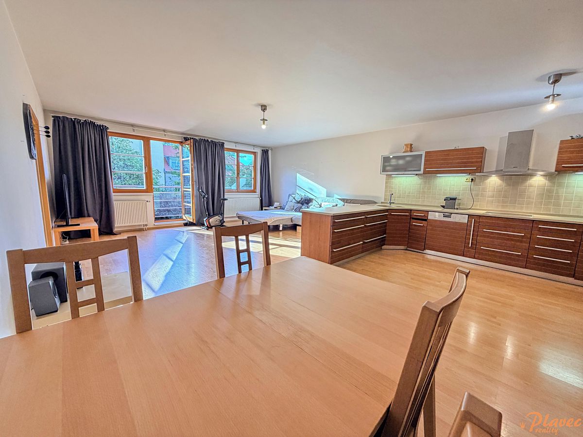 Pronájem bytu 2+kk 78 m² – fotografie 4