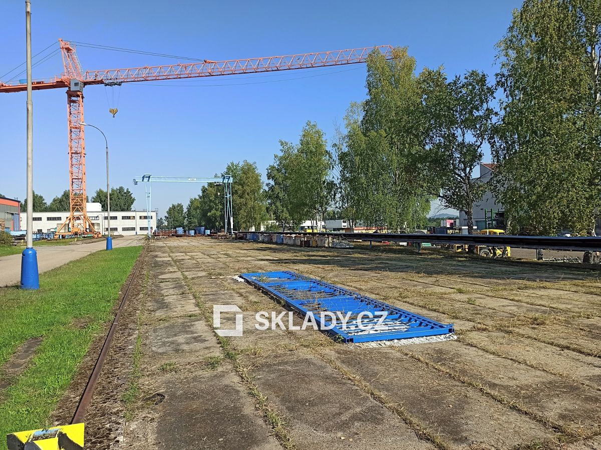 Pronájem komerčního pozemku 2200 m² – fotografie 5