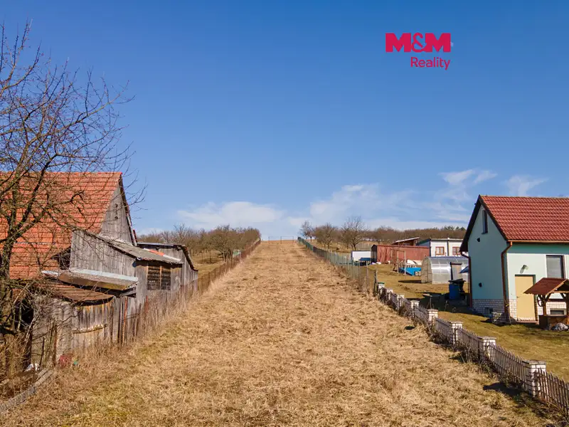 Prodej stavebního pozemku 1635 m², Slavičín – náhled fotky 1