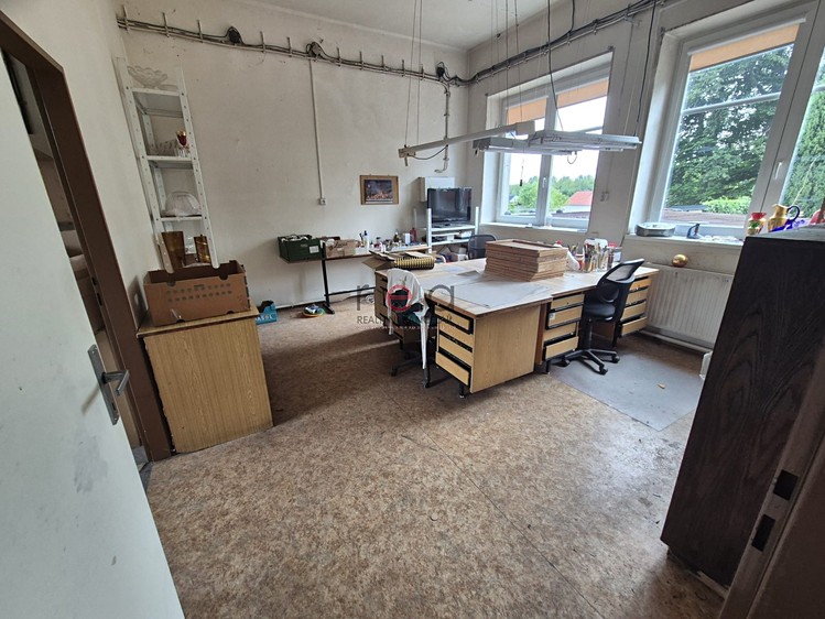 Комерційне приміщення на продаж, 280 м² (14 з 29)